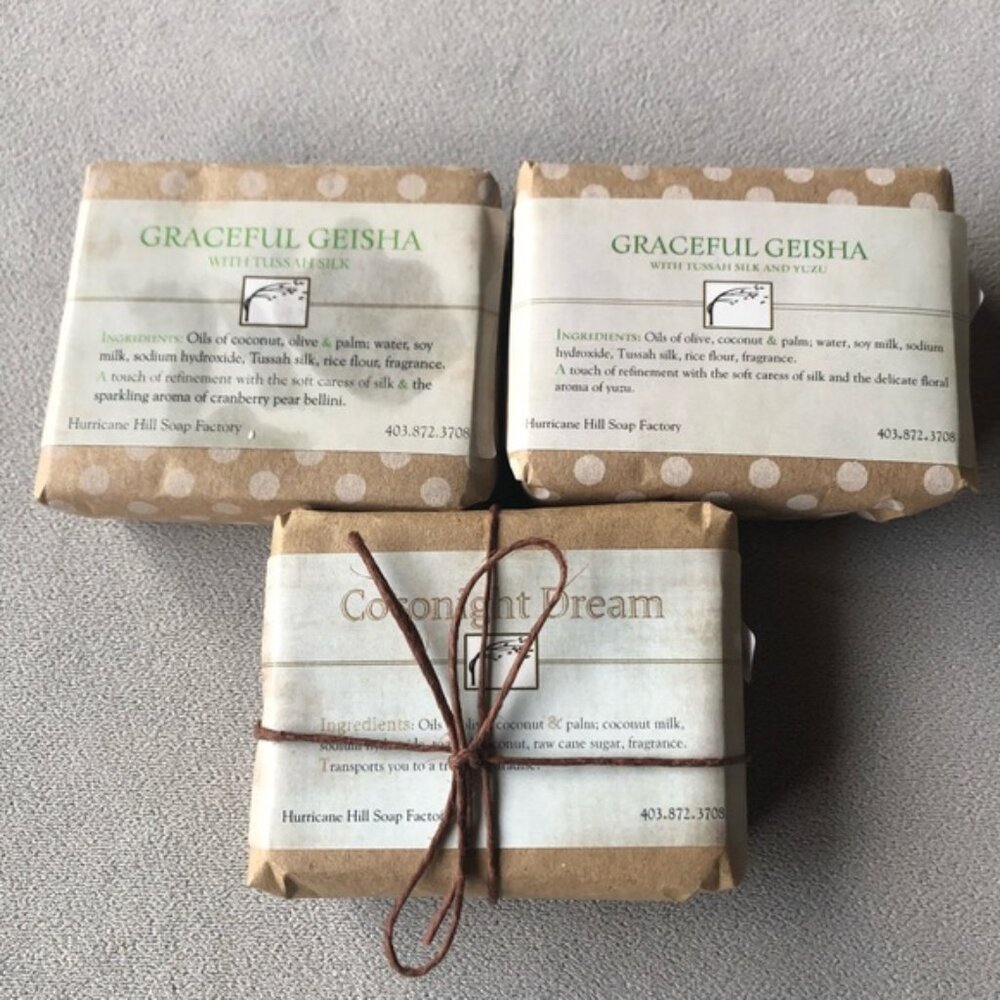 Set of 3 ~ Artisan Soaps ~ Handmade 🇨🇦 ~ Tropical ~ Brand New